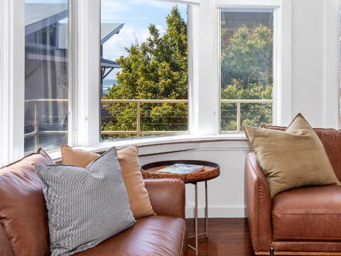 Chill On The Hill - Oceanstays - Yamba Accommodation 0