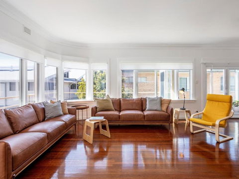 Chill On The Hill - Oceanstays - Yamba Accommodation 2