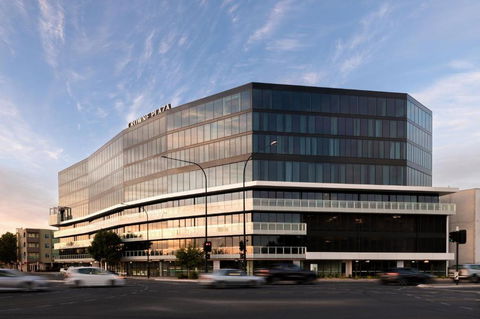 Crowne Plaza Adelaide Mawson Lakes, An IHG Hotel - Yamba Accommodation 0