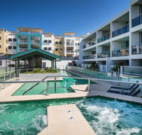 2BR Coolum Beach Escape  Courtyard Pool Spa Tennis - Yamba Accommodation