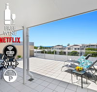 2BR Coolum Beach  Rooftop Terrace Spa Tennis Pool - Yamba Accommodation