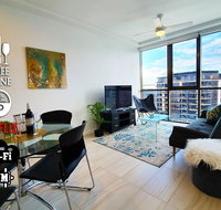 2BR Food  Drink Hub  Gym Pool Views Roof Terrace - Yamba Accommodation