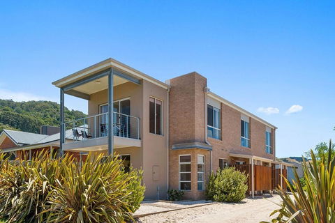 32 Scenic Apollo - Yamba Accommodation 0