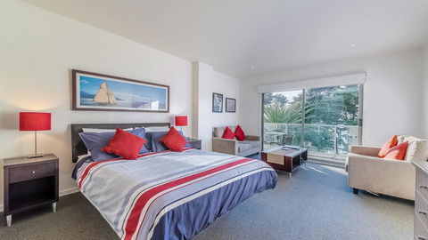344 The Waves, Cowes - Yamba Accommodation 2