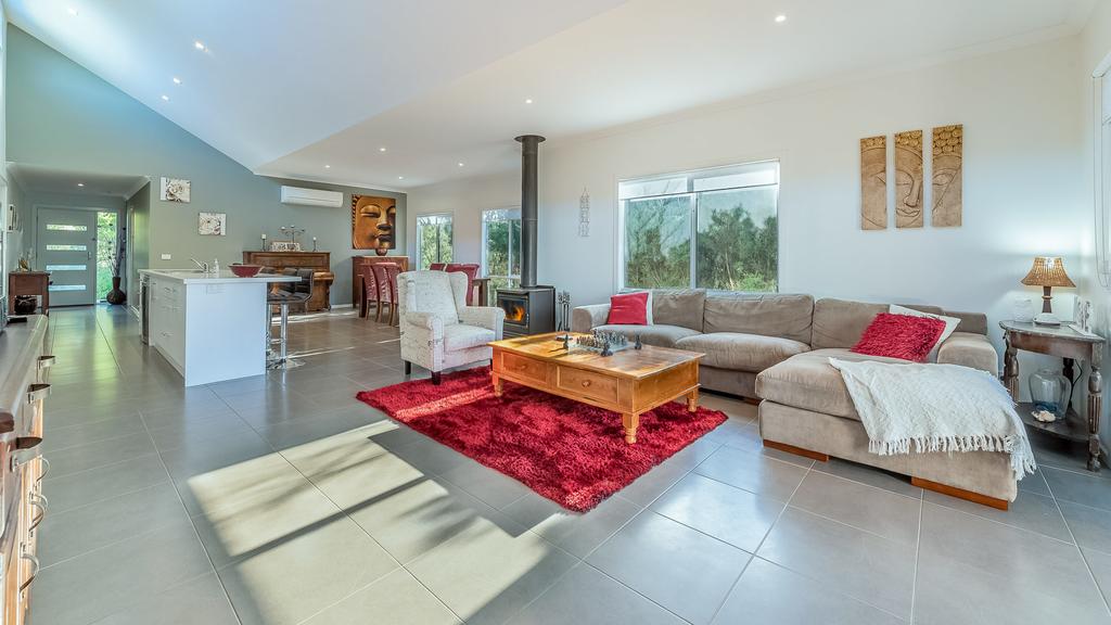 Smiths Beach VIC Yamba Accommodation
