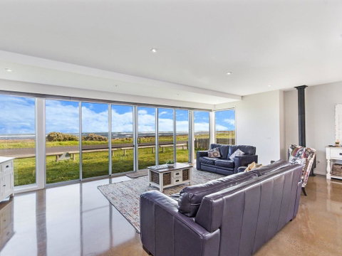 38 OCEANE - Yamba Accommodation 0