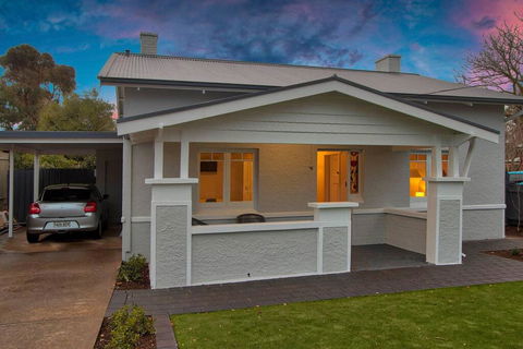 3BR Cottage With Parking Close To Adelaide CBD - Yamba Accommodation 1