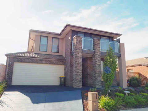 4 Bed 2 And A Half Bath Luxury Villa In Point Cook - Yamba Accommodation 0