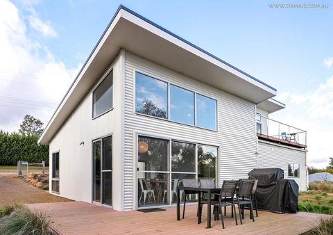 4 King Or 8 Single Beds WiFi, Netflix, Pet Friendly - Yamba Accommodation 0