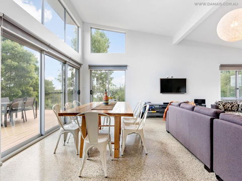 4 King Or 8 Single Beds WiFi, Netflix, Pet Friendly - Yamba Accommodation 3
