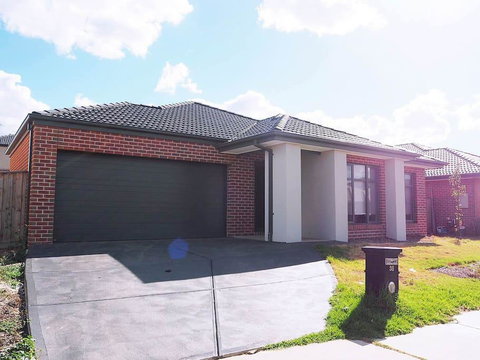 5 Bed 2 Bath Big House - Yamba Accommodation 0