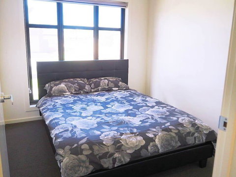 5 Bed 2 Bath Big House - Yamba Accommodation 2