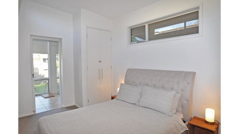52 ON BAYVIEW - PET FRIENDLY (OUTSIDE ONLY) - Yamba Accommodation 1