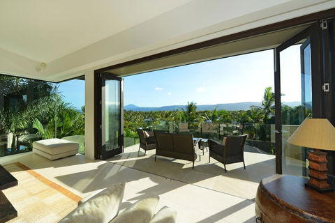 61 Murphy Street - Luxury Holiday Home - Yamba Accommodation 0