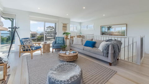 7 Graydens Road, Ventnor With Spectacular Views - Yamba Accommodation 3