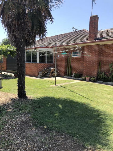 725 Myrtleford-Yackandandah Road - Yamba Accommodation 0