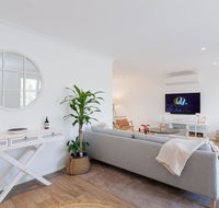 81 Horace St - WIFI and air conditioning - Yamba Accommodation
