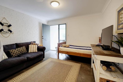 @THE COVE - Yamba Accommodation 2