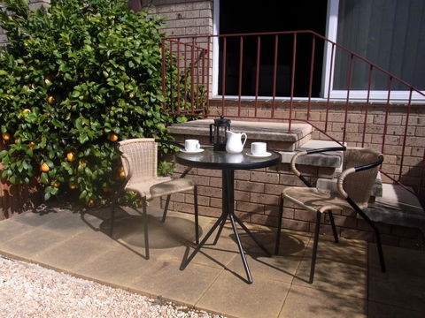 A Furnished Townhouse In Goulburn - Yamba Accommodation 3