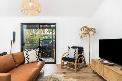 A PERFECT STAY - 3 Salty Sisters - Yamba Accommodation 1