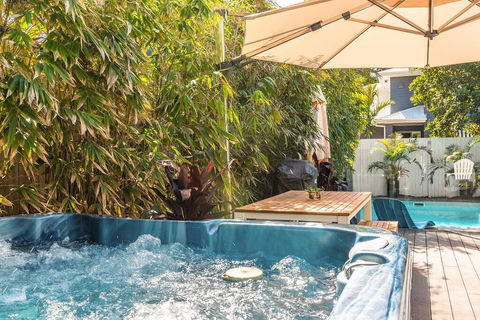 A PERFECT STAY - Aaloka Bay - Yamba Accommodation 2