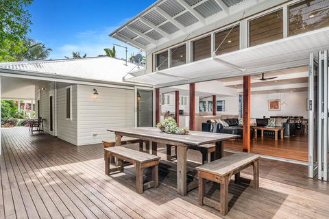 A PERFECT STAY - Cavvanbah Seaside Cottage - Yamba Accommodation 1