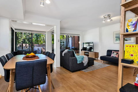 A PERFECT STAY - Mahogany Lodge - Yamba Accommodation 2
