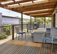 A Reel Teal - Yamba Accommodation