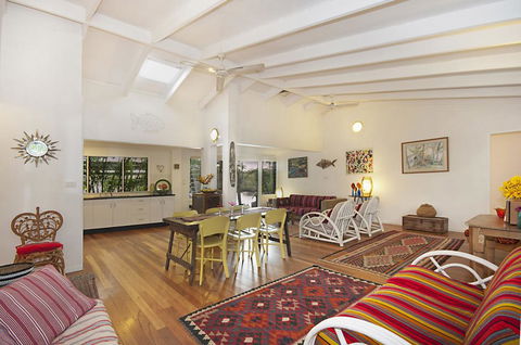 A SWEET ESCAPE - Aluna - Yamba Accommodation 0