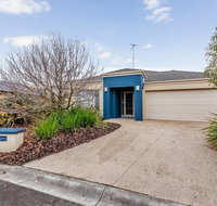 A TOUCH OF CLASS - PET FRIENDLY OUTSIDE ONLY - Yamba Accommodation