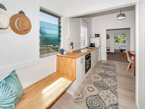 A Touch Of The Bahamas On McKenzie MK3 - Yamba Accommodation 3