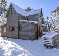 Aaragon - Yamba Accommodation
