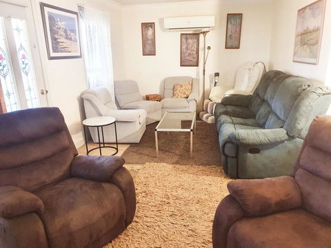 Abelia Cottages Botanical - Yamba Accommodation 2