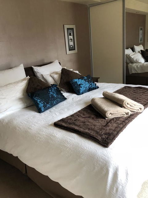 About Time Retreats- Studio Seven - Yamba Accommodation 3