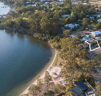 Above Sunset - 100m from the Paynesville Lakes - Yamba Accommodation
