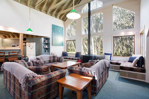 Absinthe - Yamba Accommodation 2