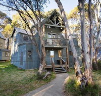 Absinthe - Yamba Accommodation