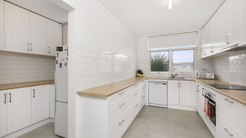 ABSOLUTE BEACHFRONT - FRANKSTON - Yamba Accommodation 2