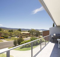 Acacia 2 - Luxurious Holiday Townhouse - Yamba Accommodation
