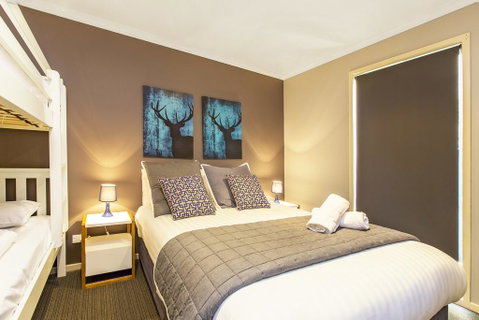Acacia 2 - Luxurious Holiday Townhouse - Yamba Accommodation 2