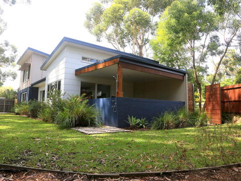 Acacia On Orion :: Jervis Bay Rentals - Yamba Accommodation 1