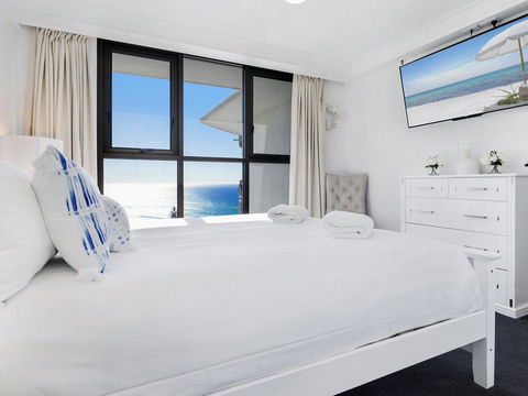 Acapulco 2 Bed Ocean View Surfers Paradise - Yamba Accommodation 3