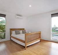 Adelaide Holiday Homes - Yamba Accommodation
