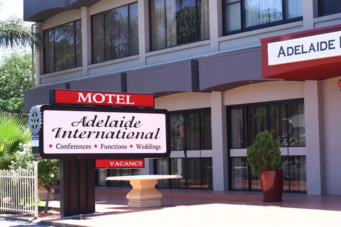 Adelaide International Motel - Yamba Accommodation 0