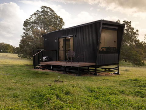 Dylan The Tiny Cabin In Chittering - Yamba Accommodation 1