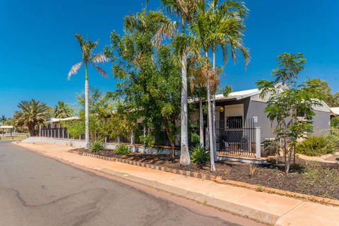Econo Lodge Karratha - Yamba Accommodation 2