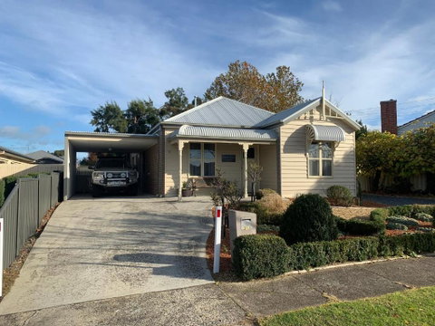 Elmsford Cottage - Yamba Accommodation 0