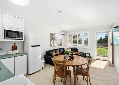 Ernora Court - Yamba Accommodation 1
