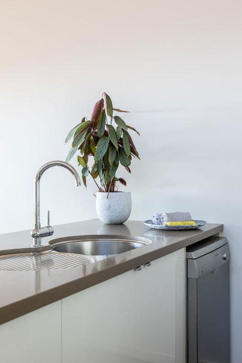 Escape@villamanta Long+short Stays Geelong CBD - Yamba Accommodation 0
