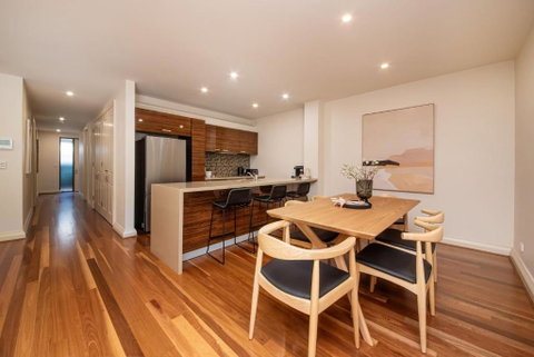 Esplanade Escape To The Brighton Beach Boxes - Yamba Accommodation 4